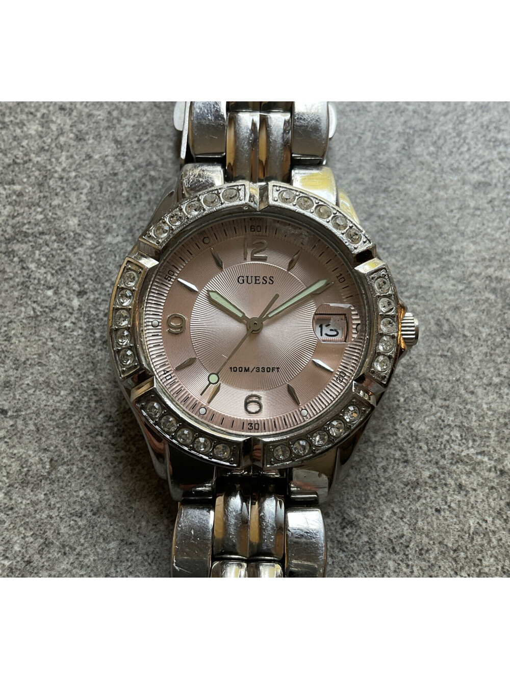 Beautiful Guess Womens Watch 34mm Stainless Steel Case W/Crystal Accent Bezel D4